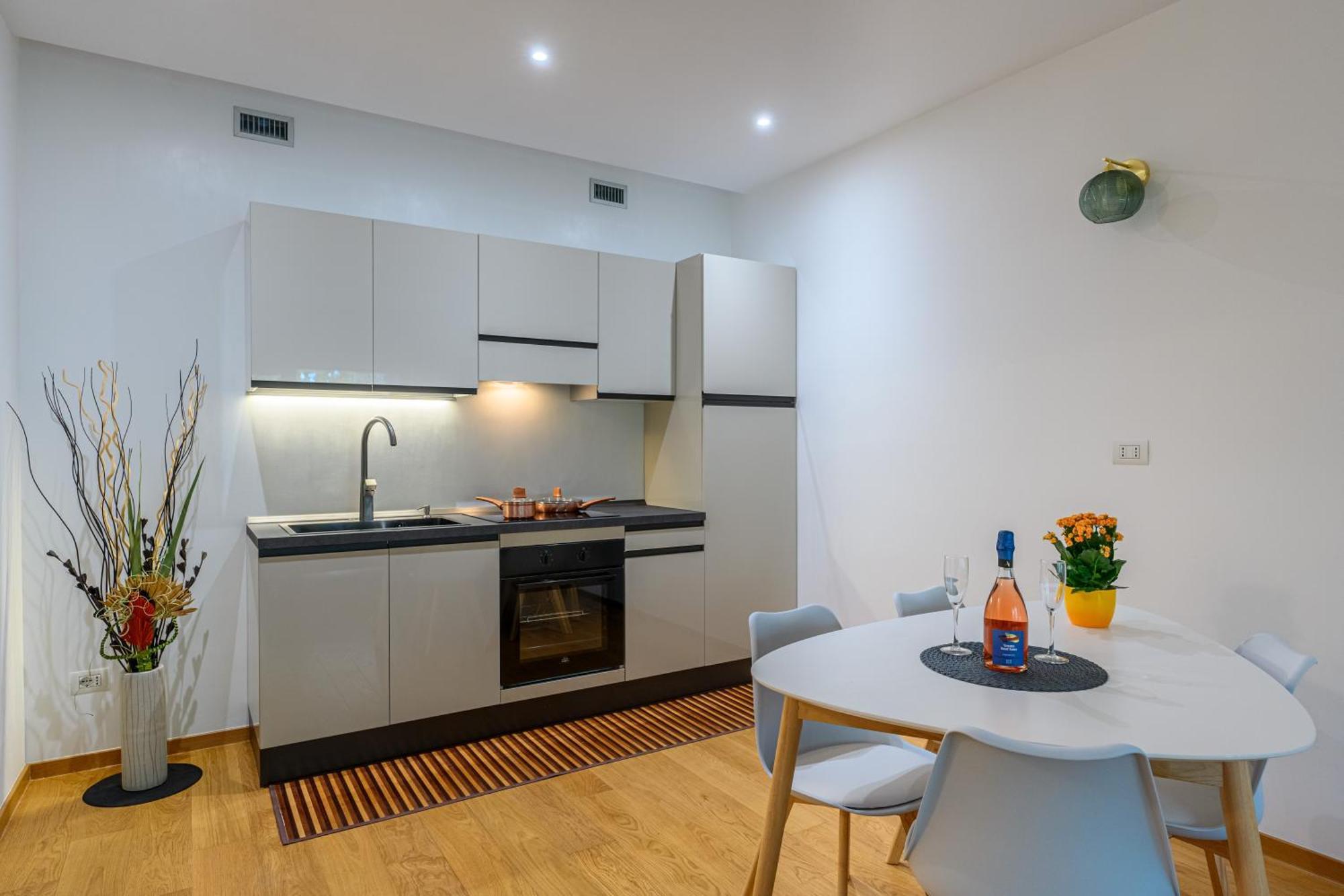Apartment Esposizione Metro Eur