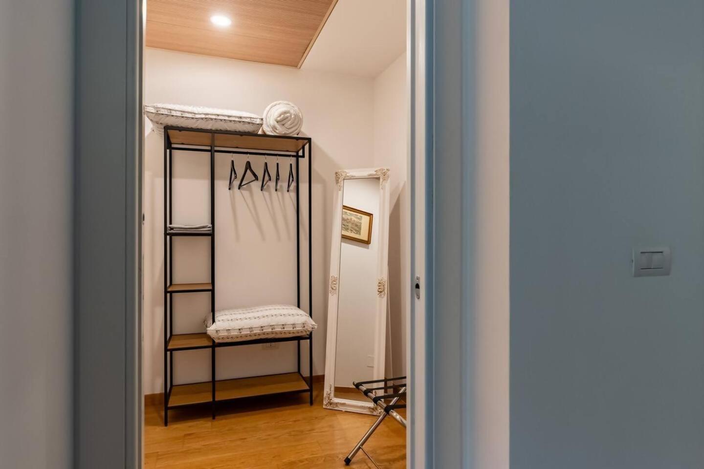 Esposizione Metro Eur Apartment *